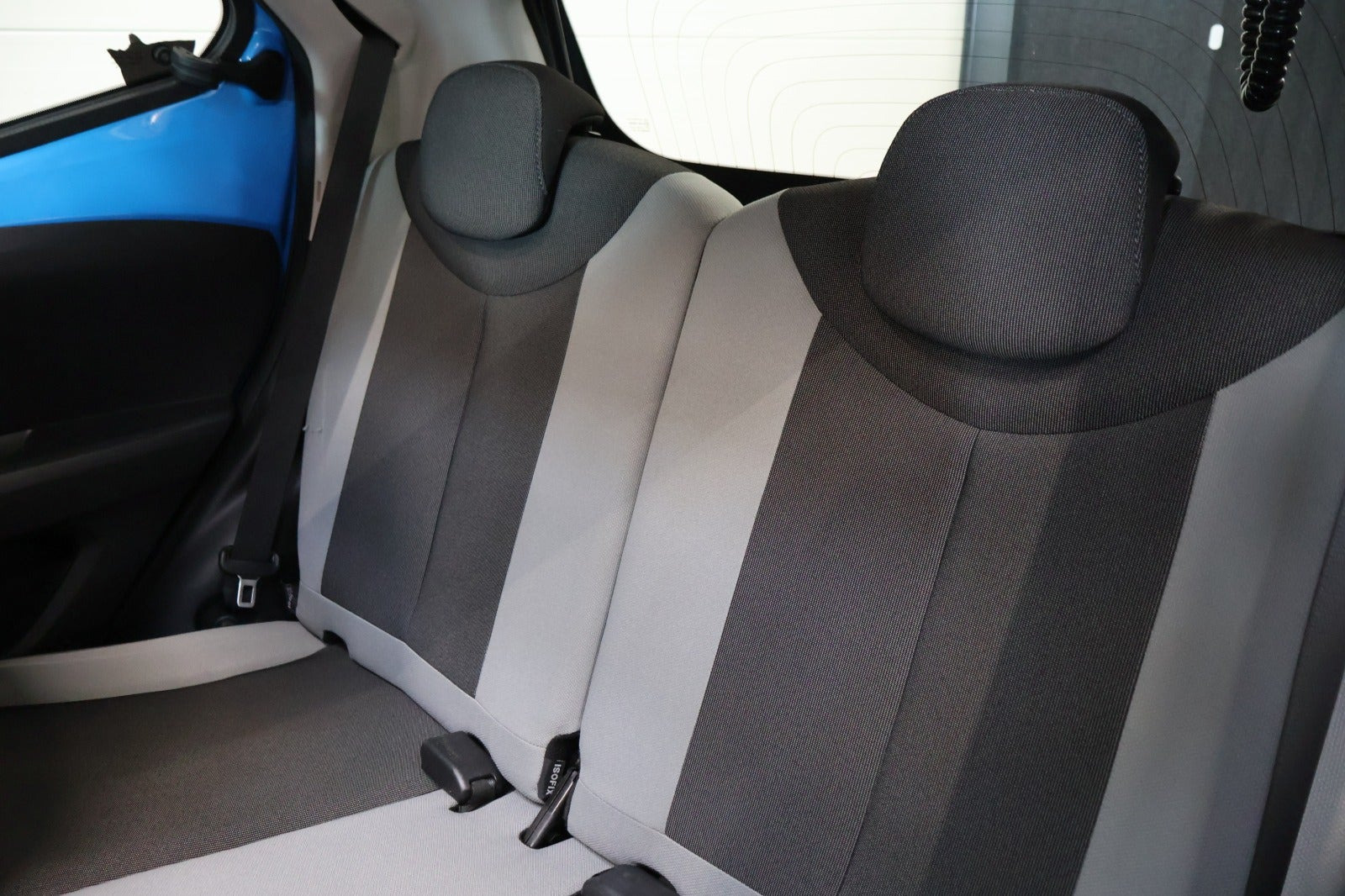 Blå Toyota Aygo fra 2015
