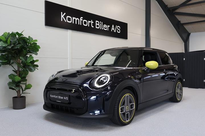Sort Mini Cooper SE fra 2021