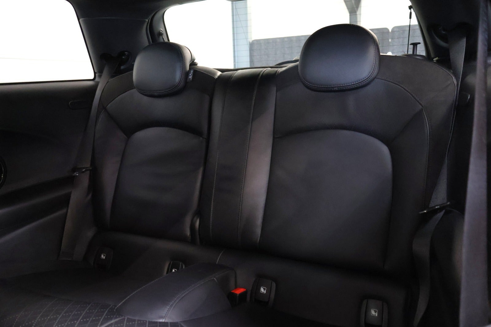 Sort Mini Cooper SE fra 2021