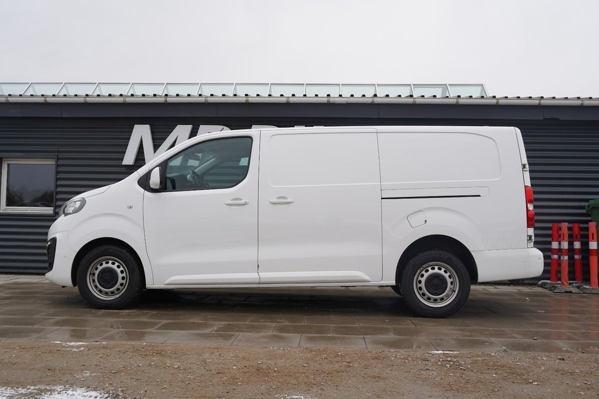 Hvid Peugeot Expert fra 2020