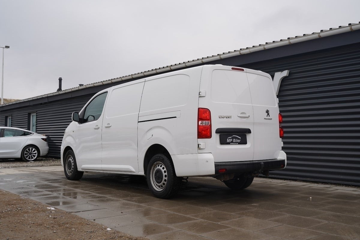 Hvid Peugeot Expert fra 2020