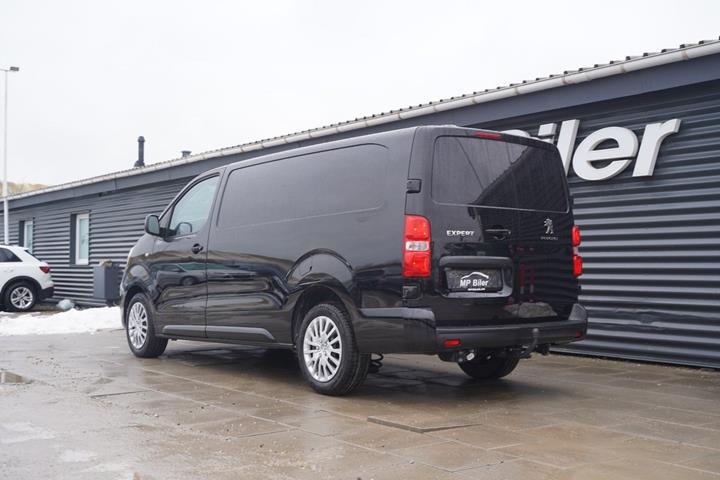 Sort Peugeot Expert fra 2024