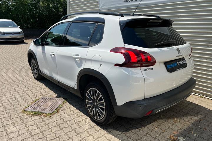 Hvid Peugeot 2008 fra 2018