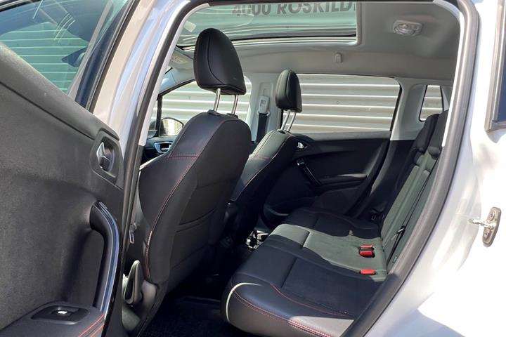 Hvid Peugeot 2008 fra 2018