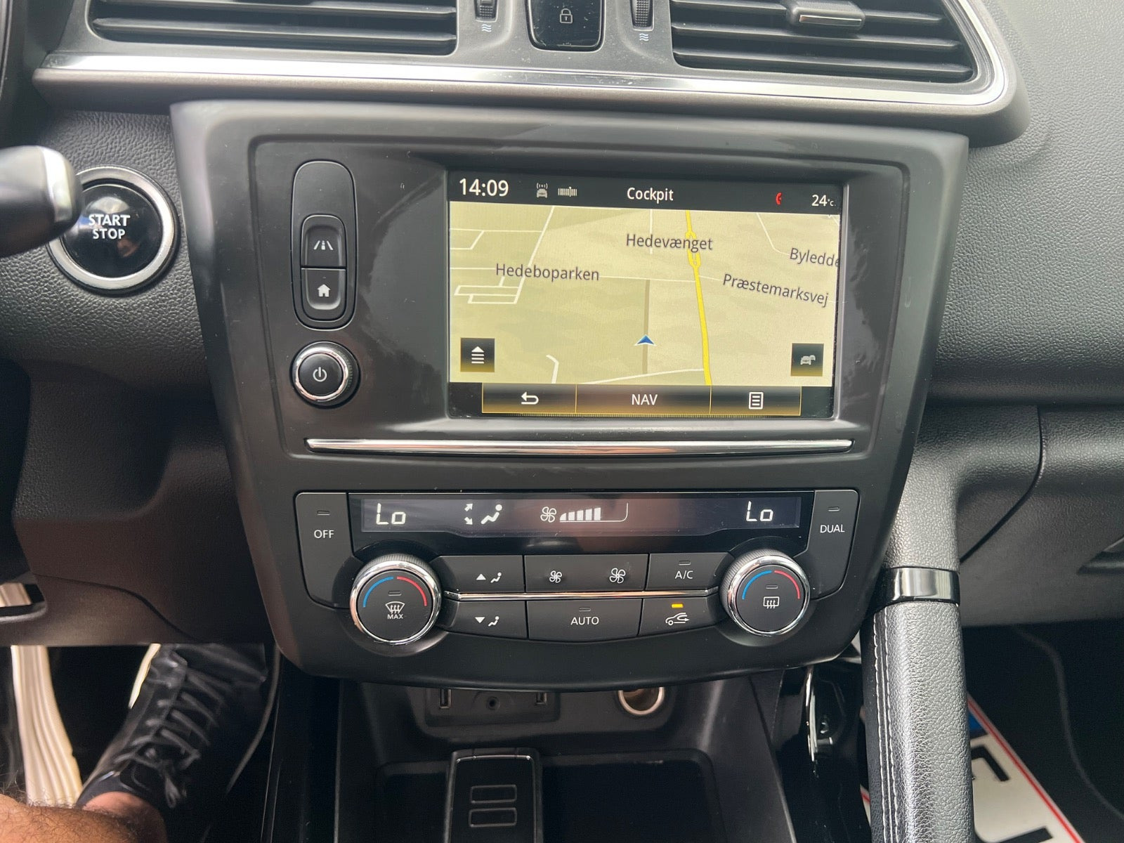 Sort Renault Kadjar fra 2016