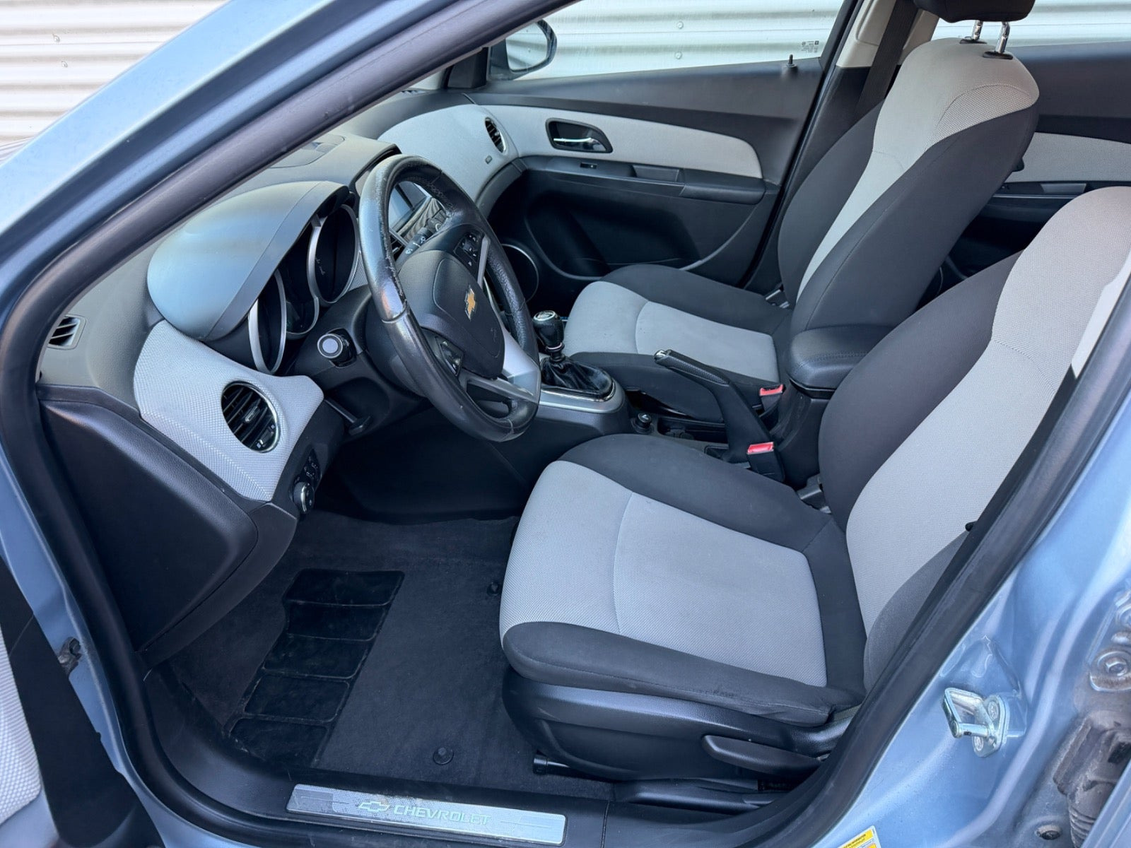 Blå Chevrolet Cruze fra 2011