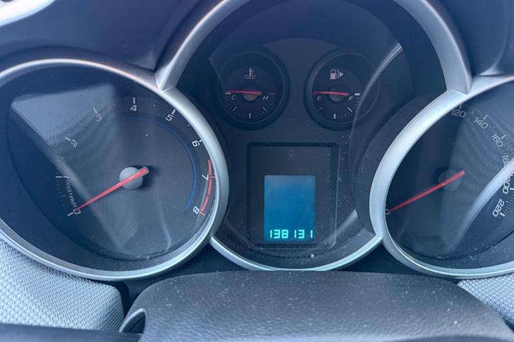Blå Chevrolet Cruze fra 2011
