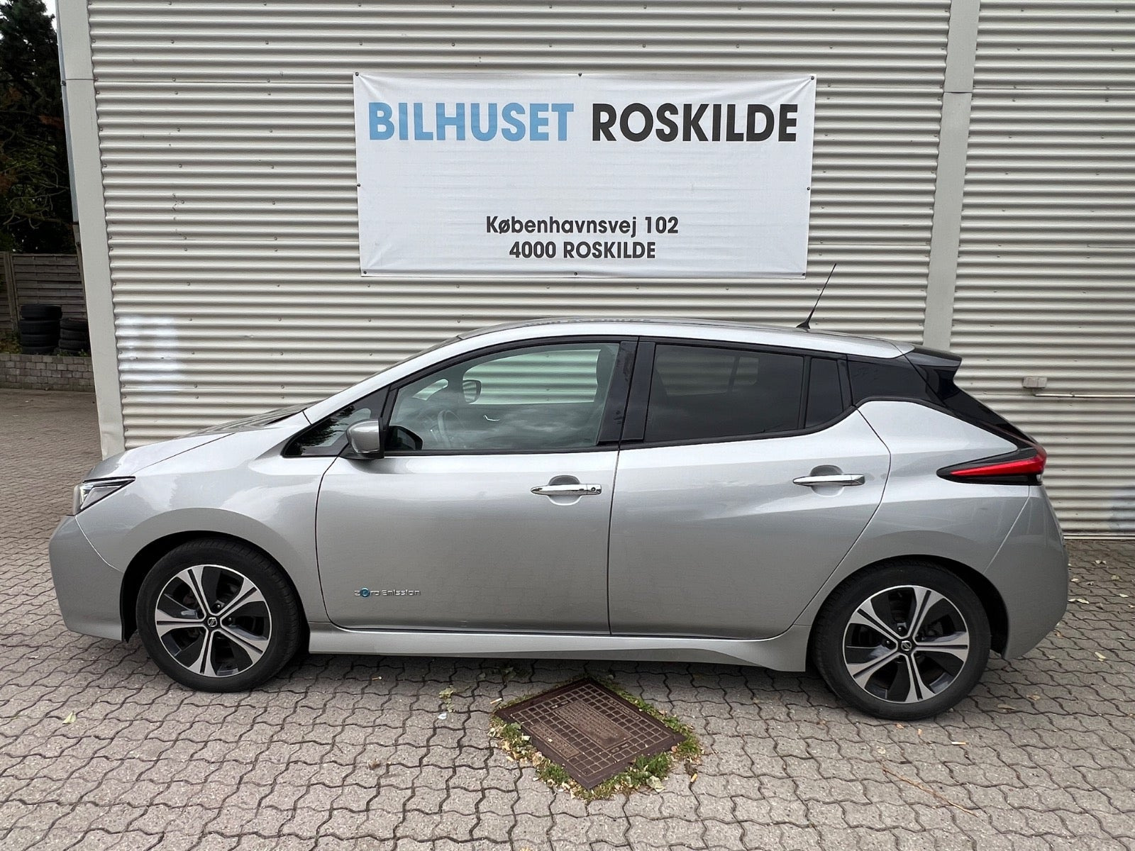 Sølv Nissan Leaf fra 2018