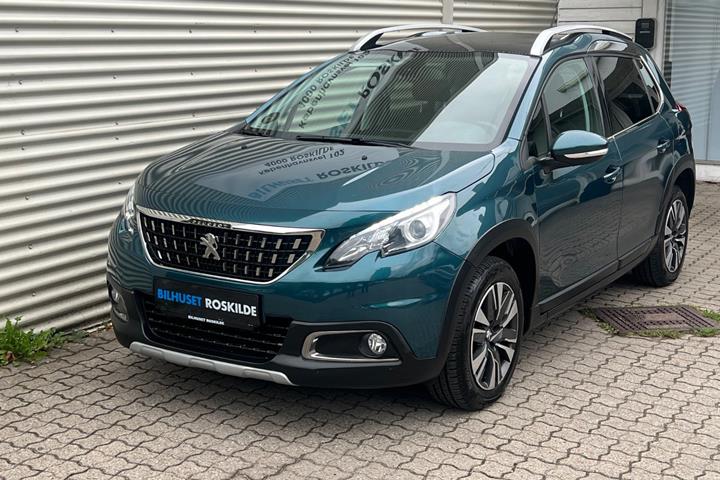 Grøn Peugeot 2008 fra 2019