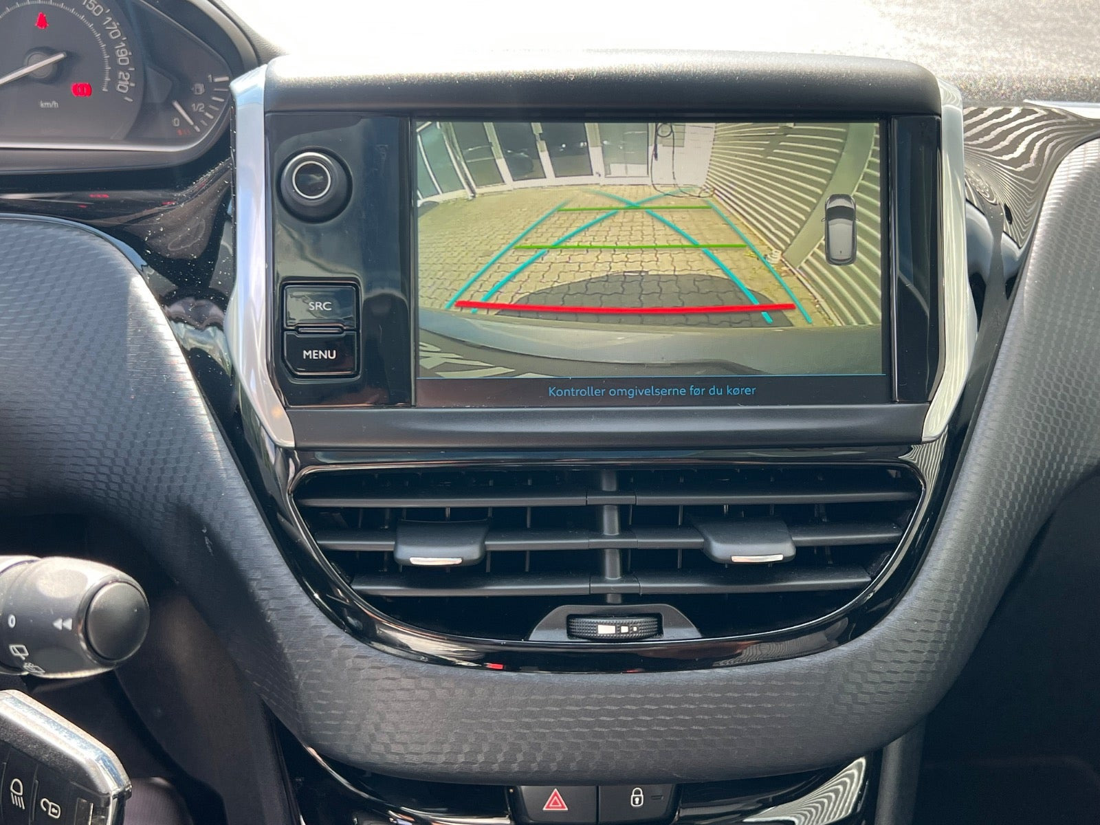 Sølv Peugeot 208 fra 2019