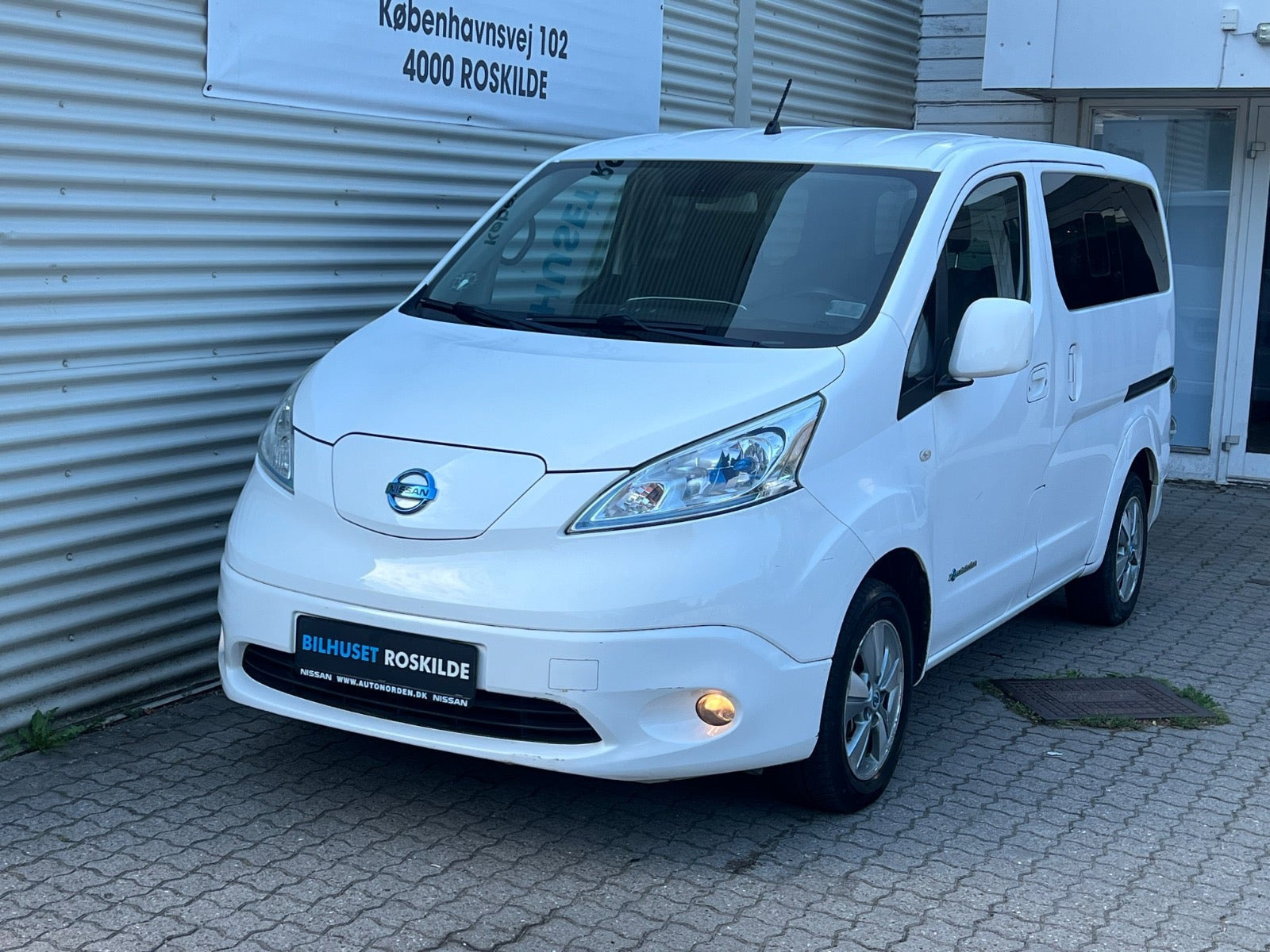 Hvid Nissan e-NV200 fra 2016