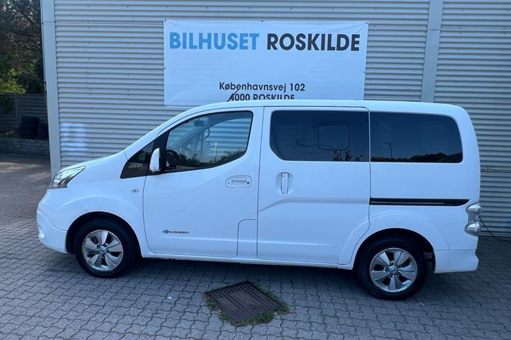 Hvid Nissan e-NV200 fra 2016