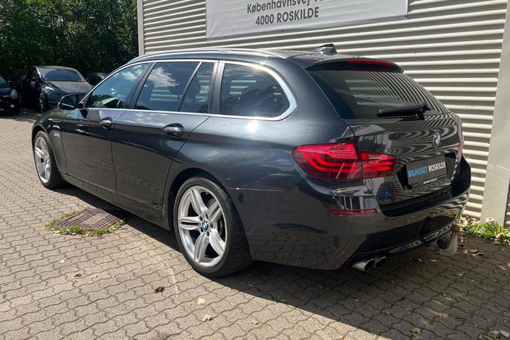 Sort BMW 525d fra 2013