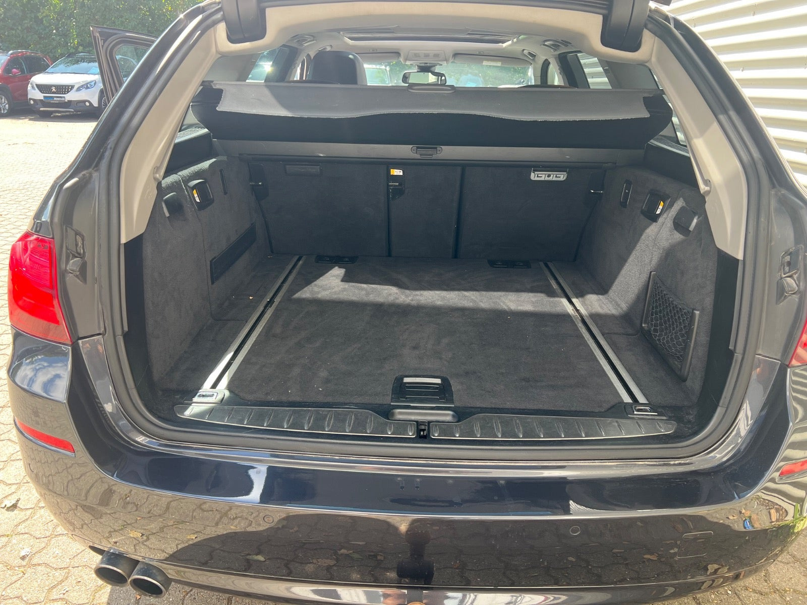 Sort BMW 525d fra 2013