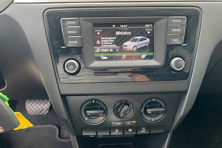 Hvid Skoda Rapid fra 2016