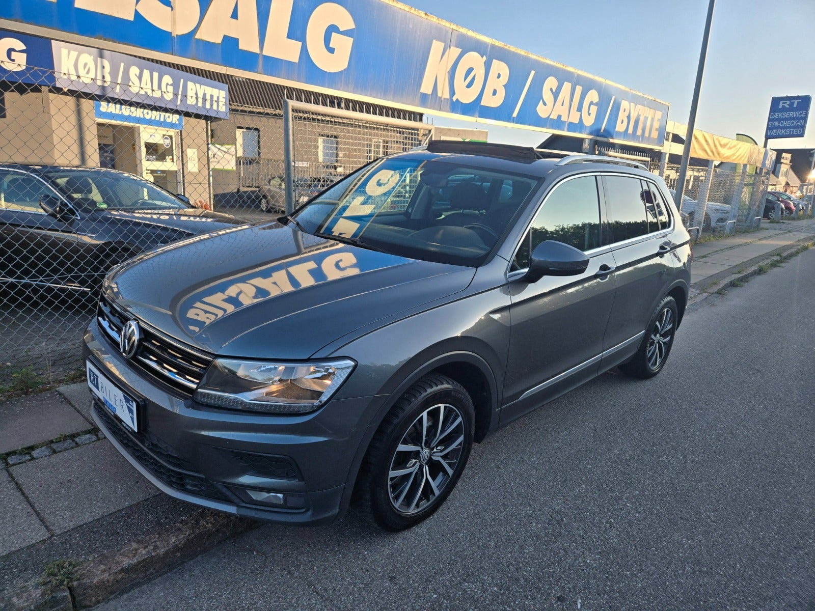 Hvid VW Tiguan fra 2018