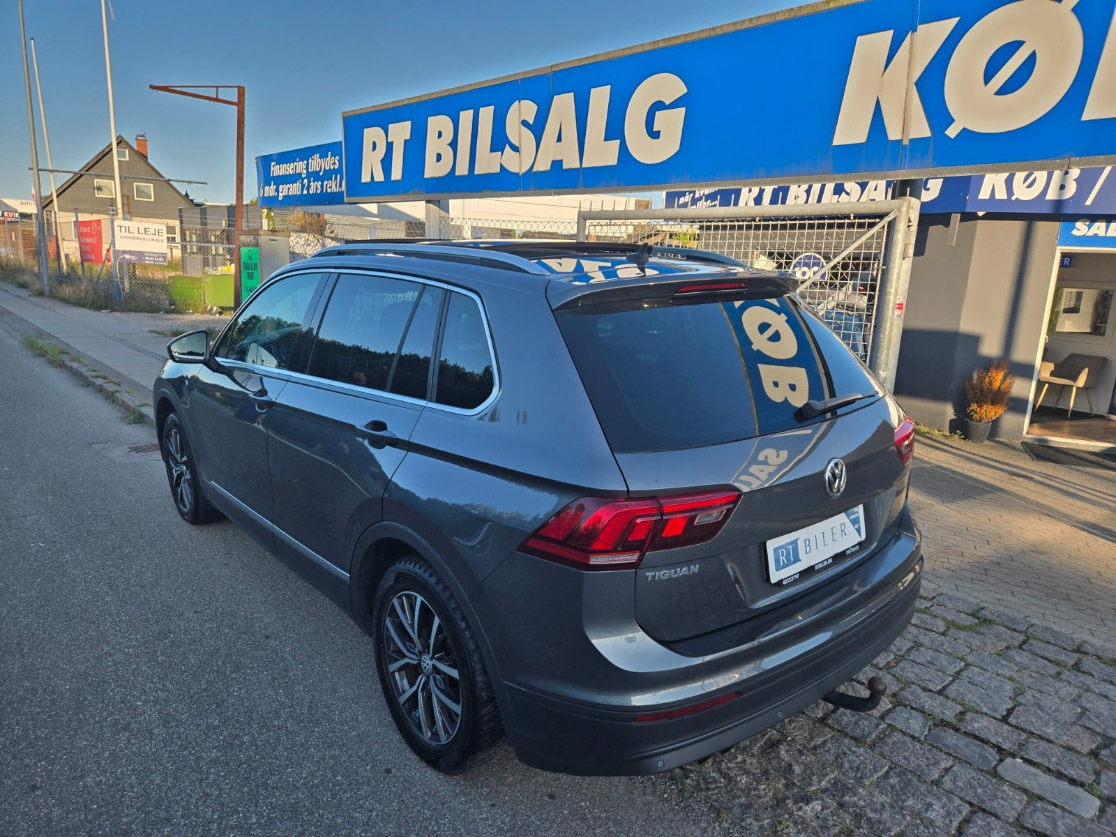 Hvid VW Tiguan fra 2018