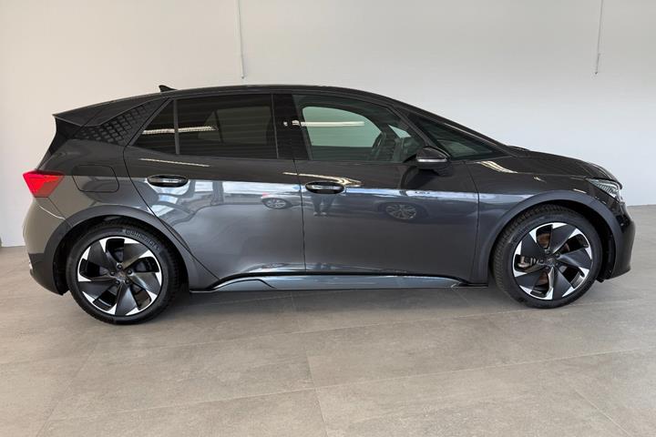 Grå Cupra Born fra 2024