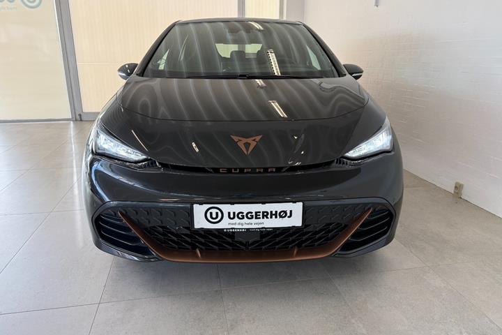 Grå Cupra Born fra 2024