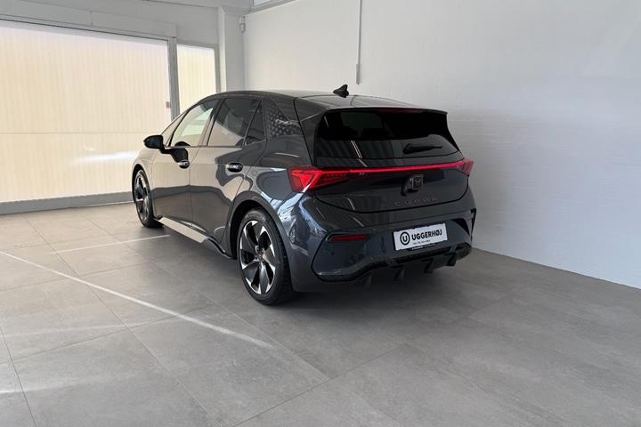 Grå Cupra Born fra 2024