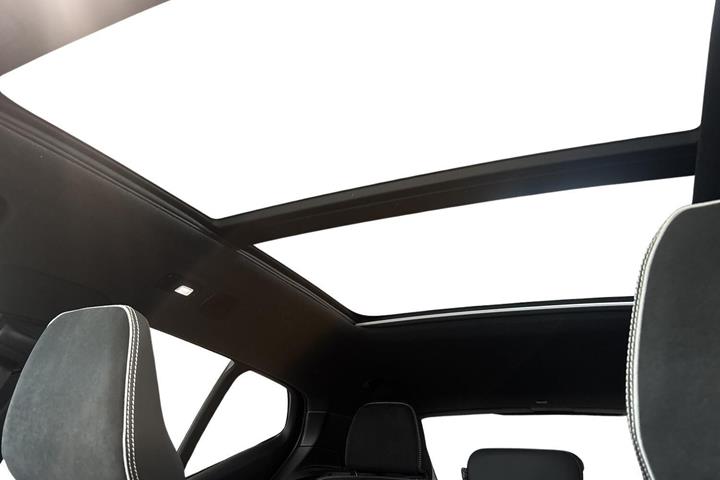 Sort Volvo XC40 fra 2023