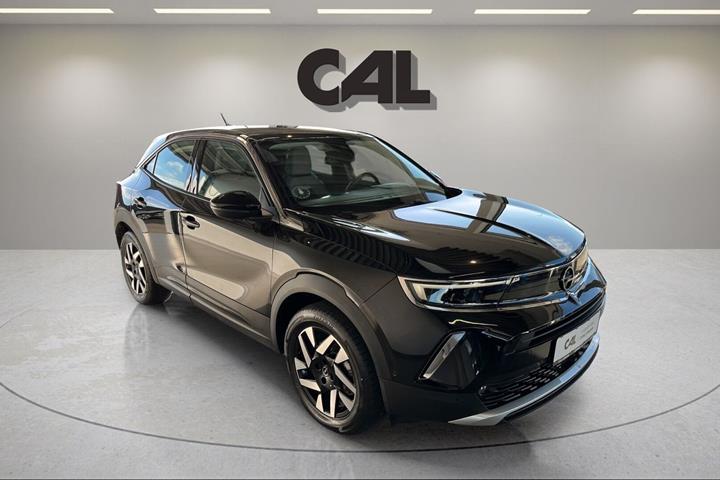 Sort Opel Mokka-e fra 2022