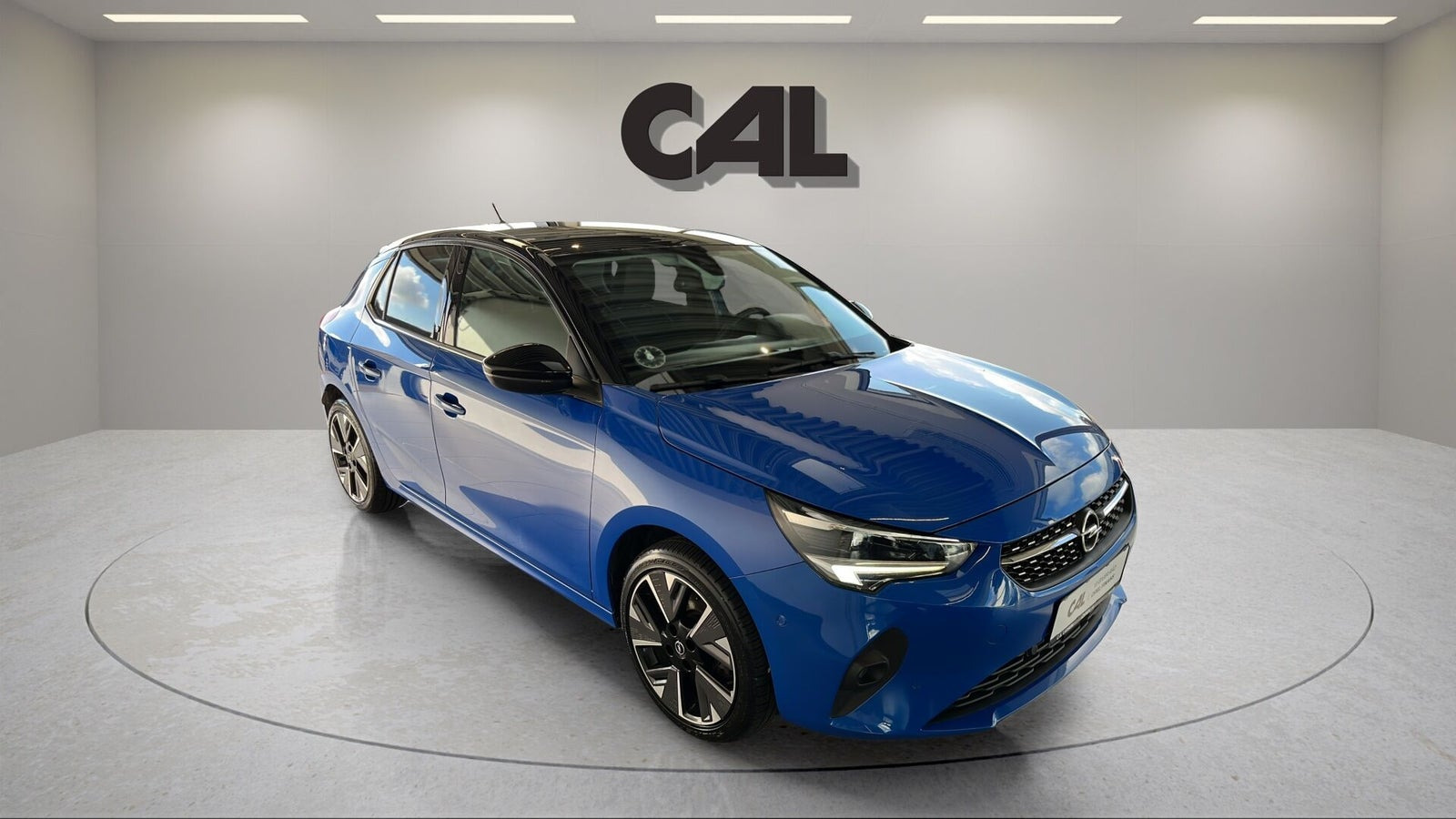 Blå Opel Corsa-e fra 2020