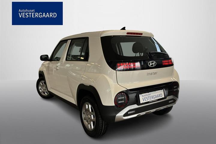 Beige Hyundai Inster fra 2026