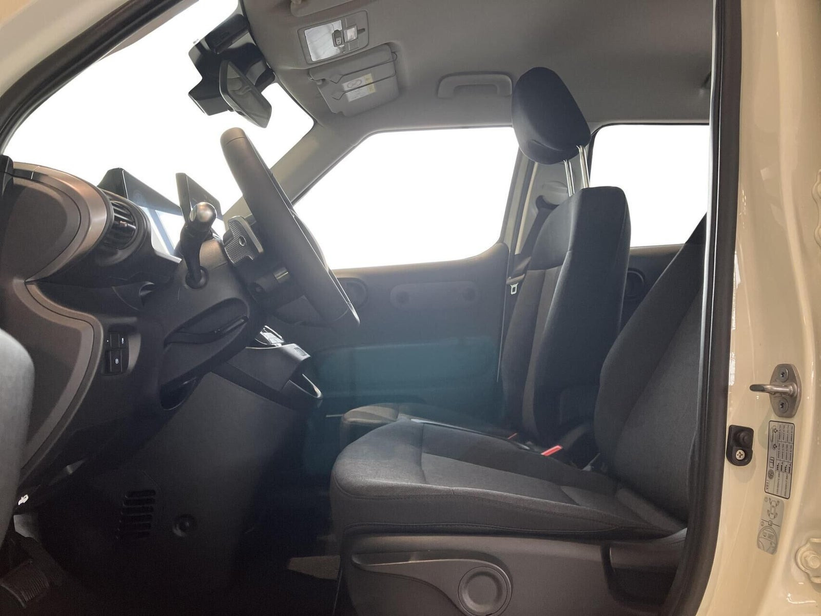 Beige Hyundai Inster fra 2026