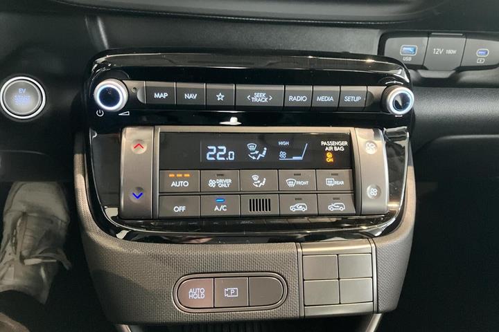 Beige Hyundai Inster fra 2026
