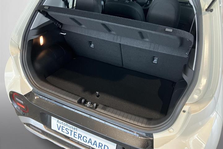 Beige Hyundai Inster fra 2026