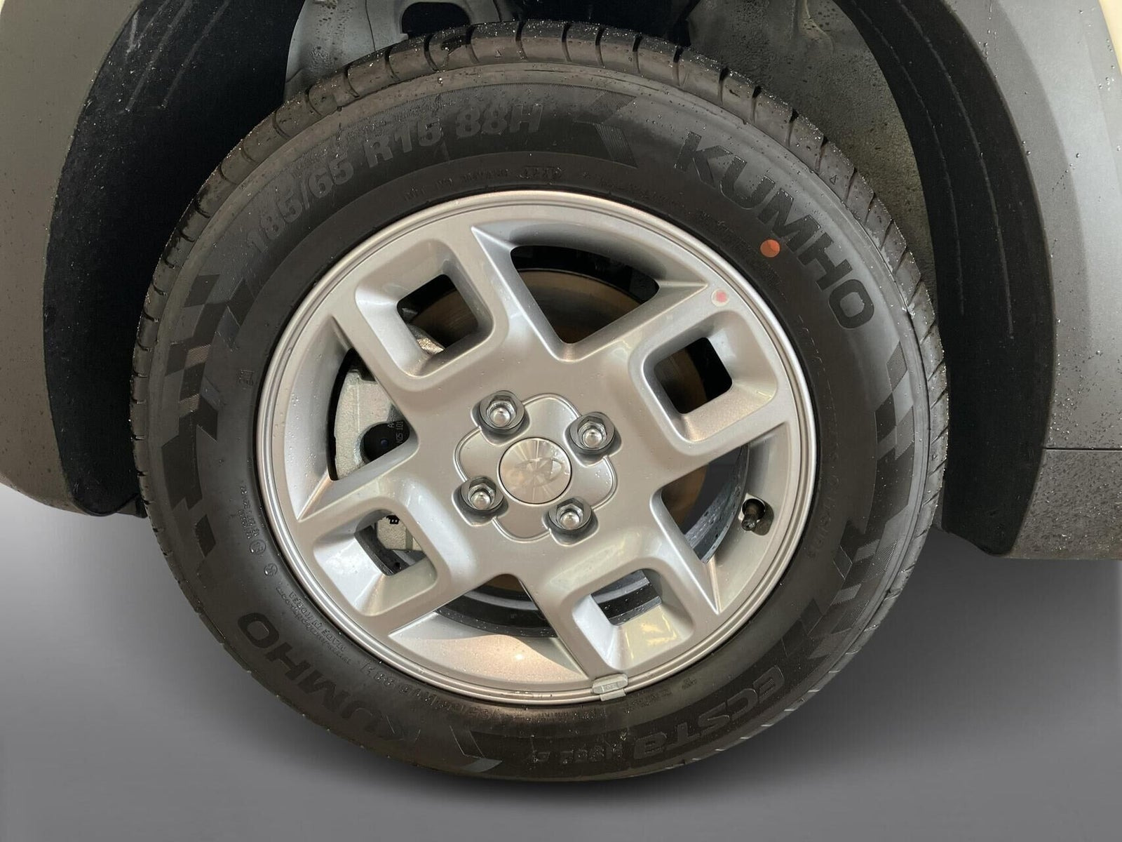 Beige Hyundai Inster fra 2026