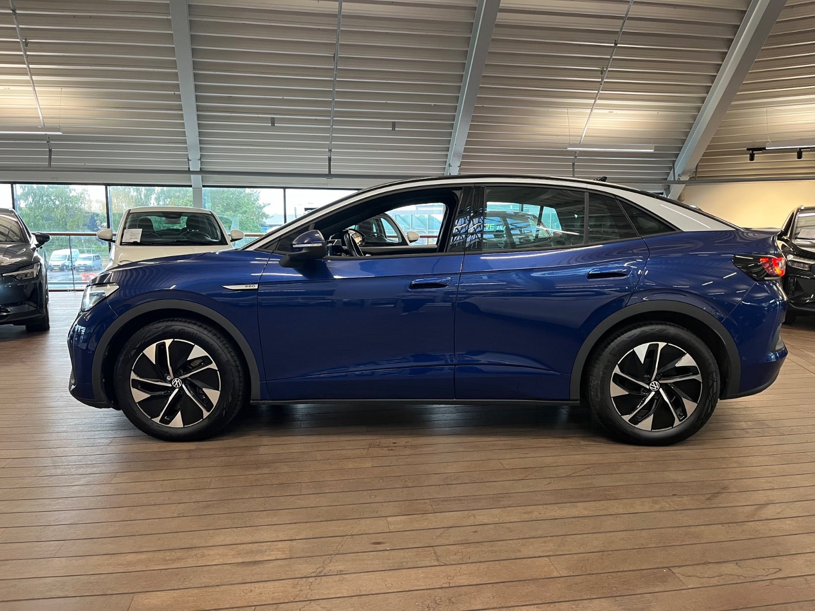 Blå VW ID.5 fra 2023