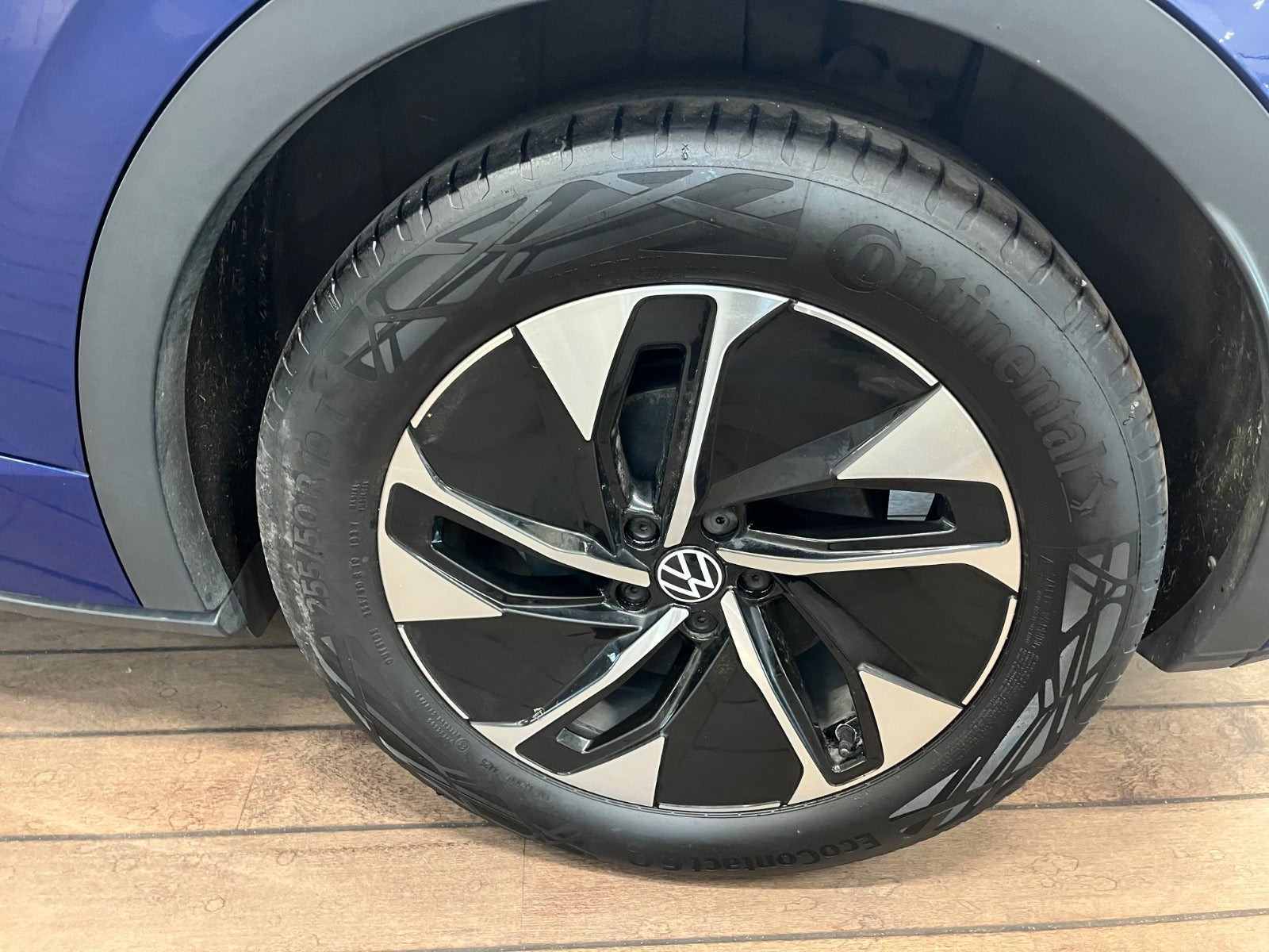 Blå VW ID.5 fra 2023