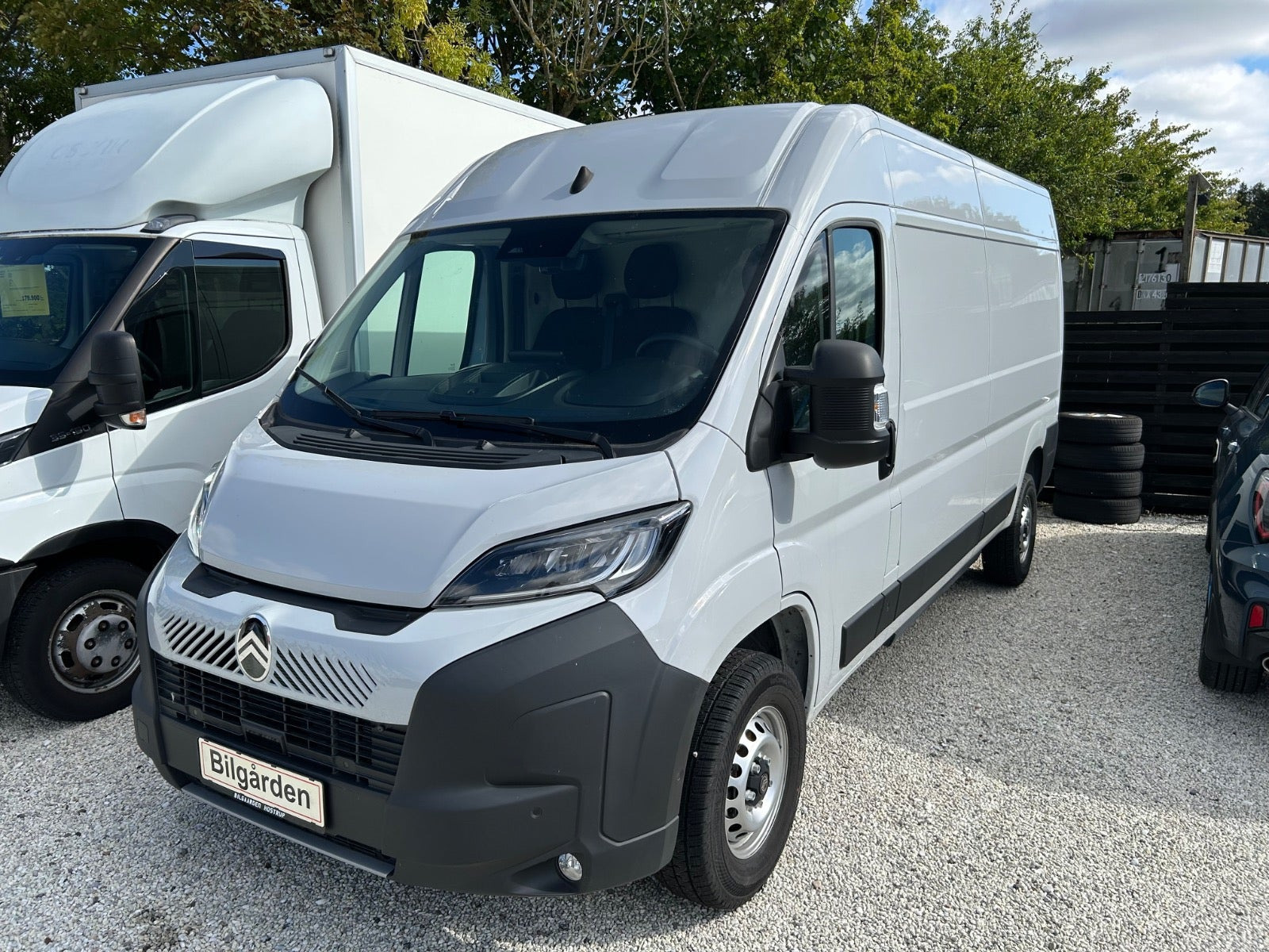Grå Citroën ë-Jumper 35H fra 2024