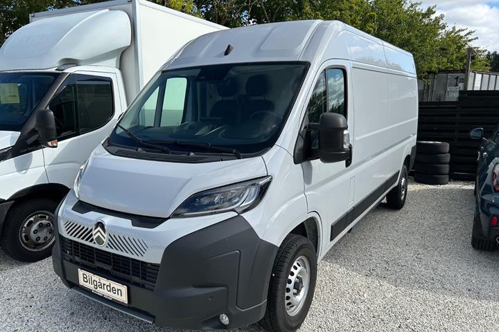 Grå Citroën ë-Jumper 35H fra 2024