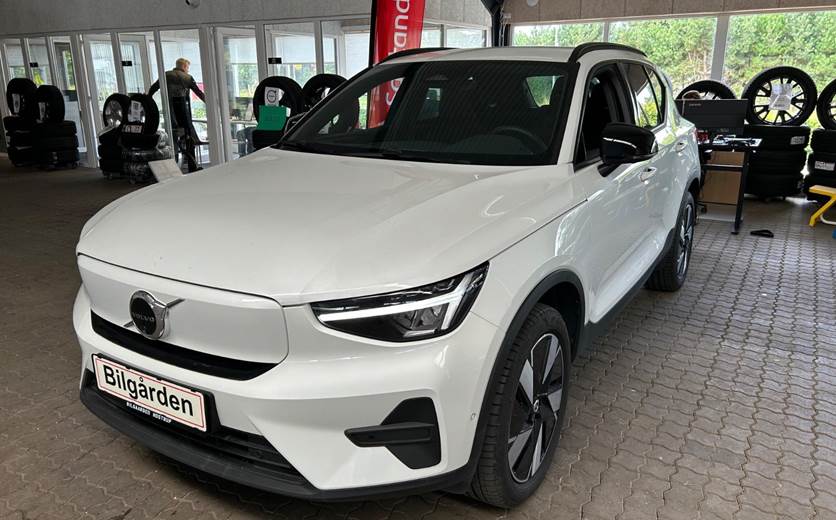 Volvo EX40 Standard Range Plus