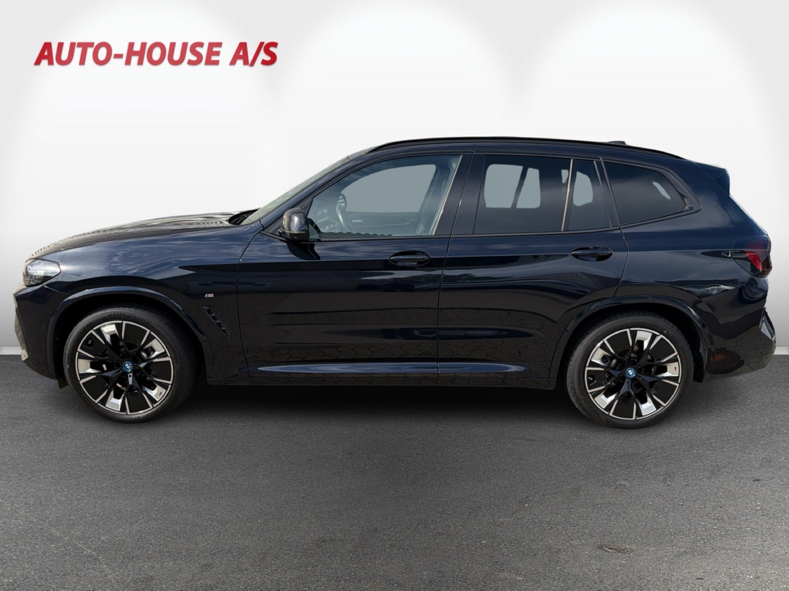 Blå BMW iX3 fra 2022