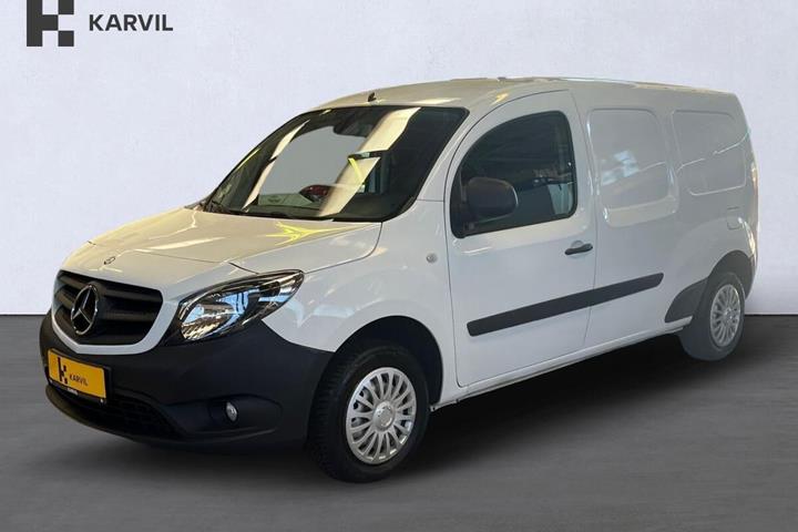 Hvid Mercedes Citan 111 fra 2019 set udefra