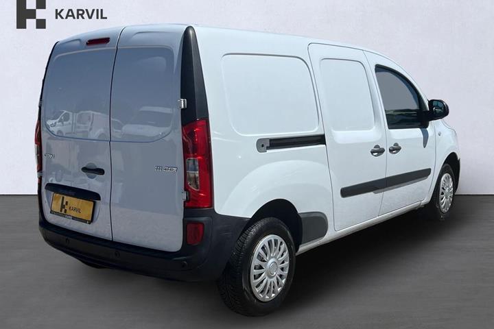 Hvid Mercedes Citan 111 fra 2019 set udefra