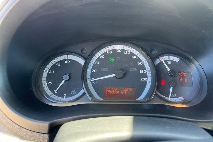 Hvid Mercedes Citan 111 fra 2019 set indefra
