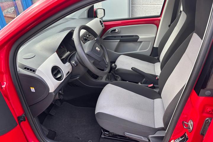 Rød Seat Mii fra 2013