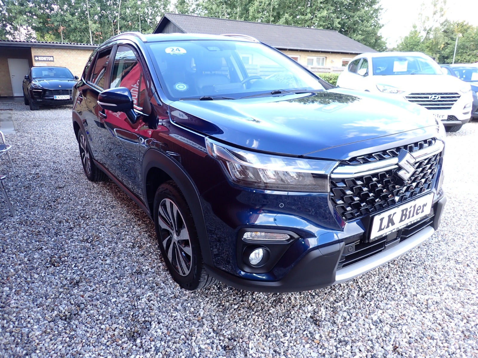 Blå Suzuki S-Cross fra 2022