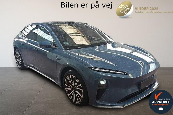 Blå Nio ET5 fra 2023