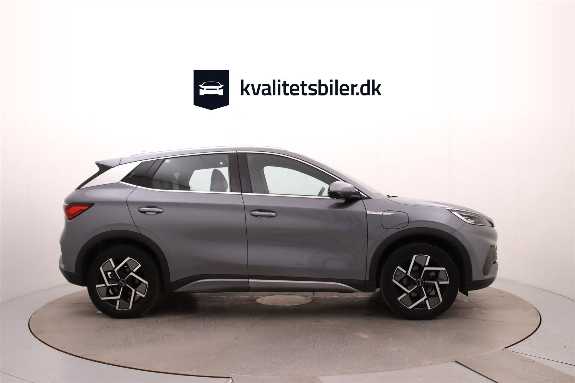 Grå BYD Atto 3 fra 2024