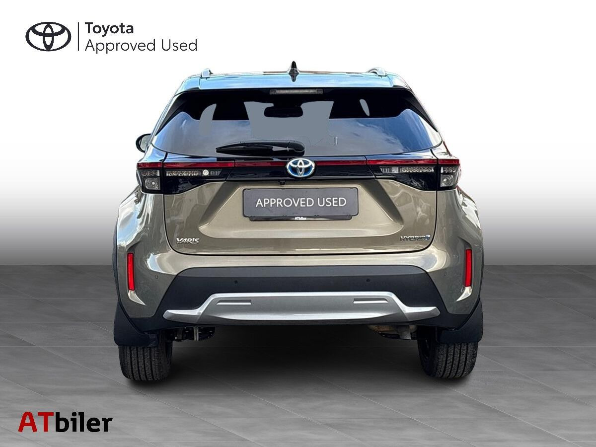 Bronze Toyota Yaris Cross fra 2021