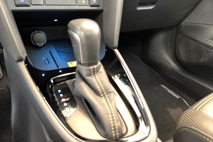 Bronze Toyota Yaris Cross fra 2021