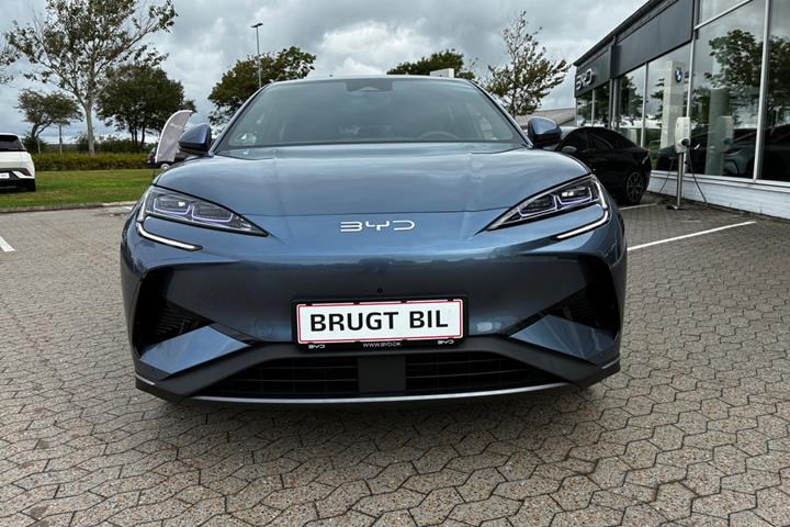 Blå BYD Sealion 7 fra 2025