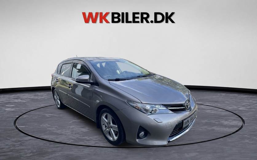 Toyota Auris 2,0 D-4D T3