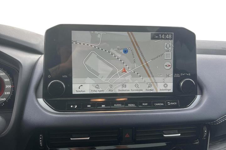 Grå Nissan Qashqai fra 2021